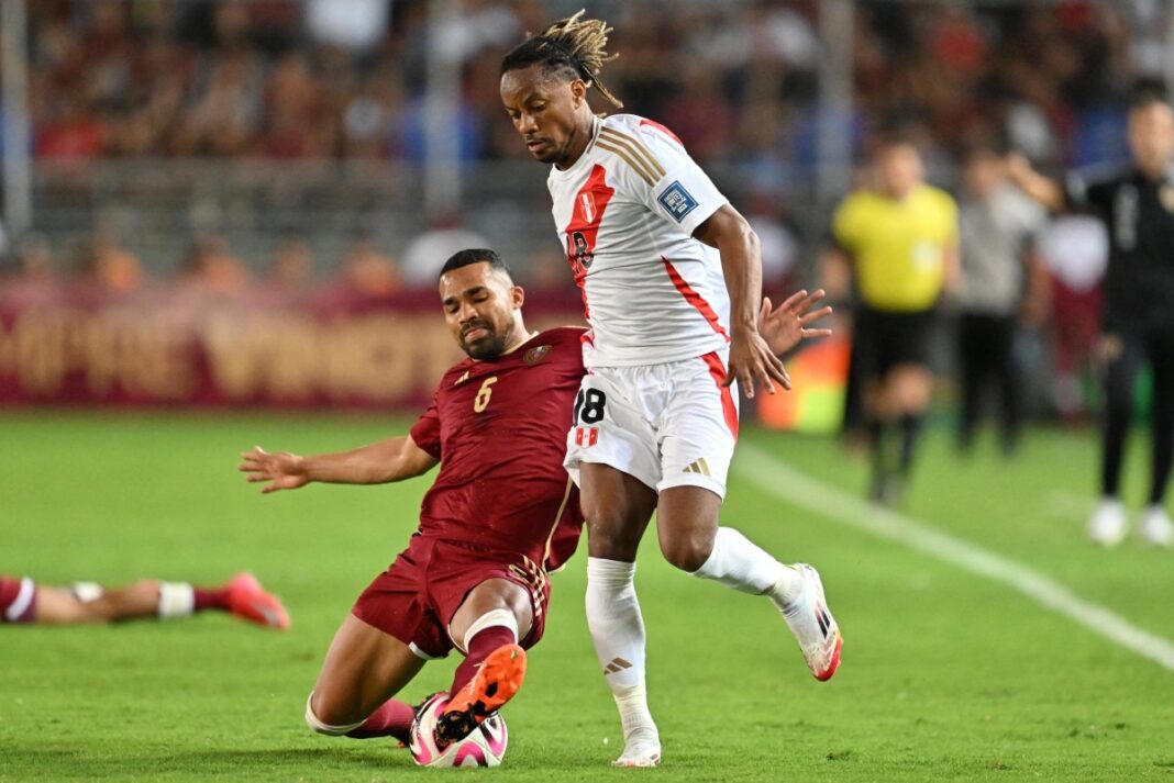 Perú vs. Venezuela: silbidos al himno, VAR y un arbitraje cuestionado en Maturín