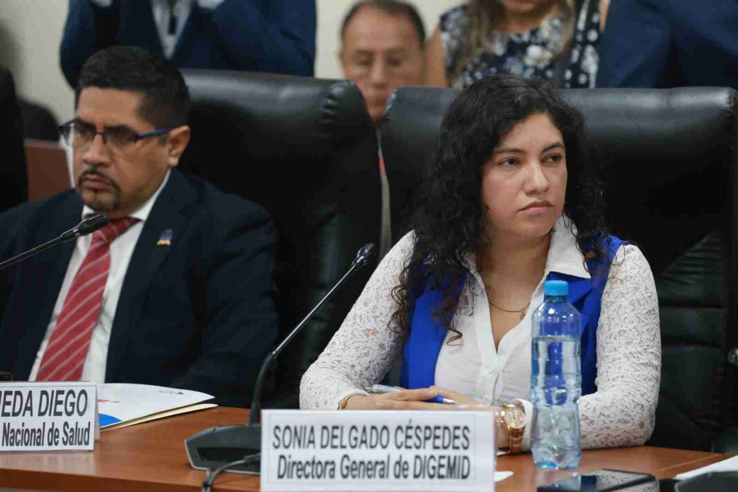 Ministro de Salud destituye a directora de Digemid en medio de escándalo por sueros defectuosos. Foto: Difusión.