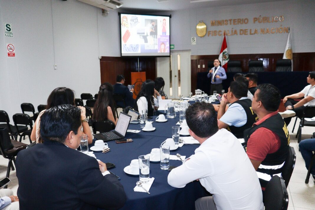 Ministerio Público de Piura capacita a más de 2,000 funcionarios en temas legales y de seguridad. Foto: Difusión.