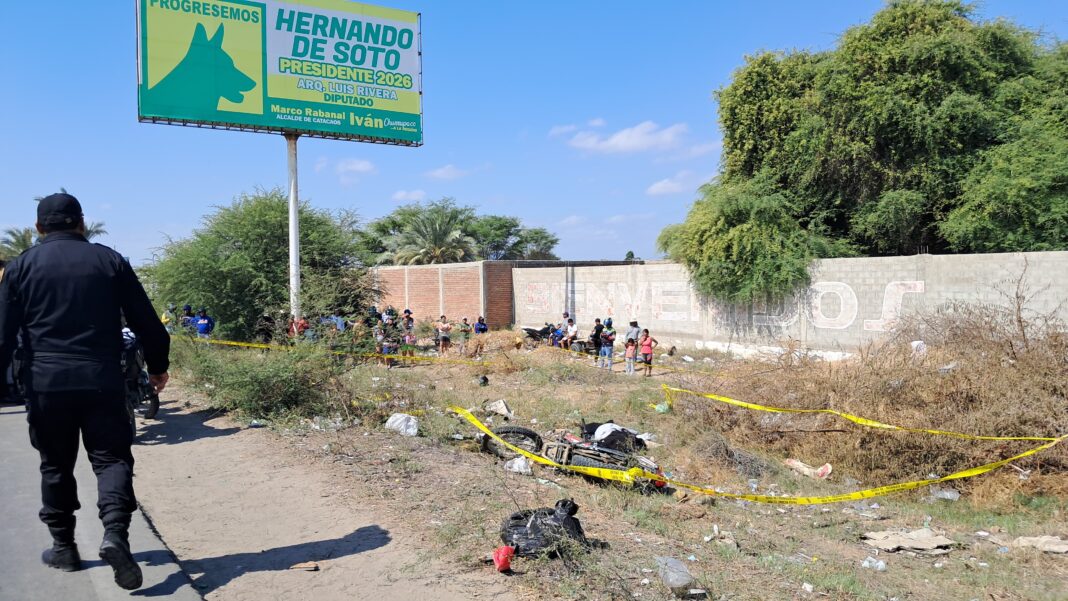 Asesinan de varios disparos a prestamista venezolano en plena carretera Catacaos-Piura. Foto: Reporteros 365.