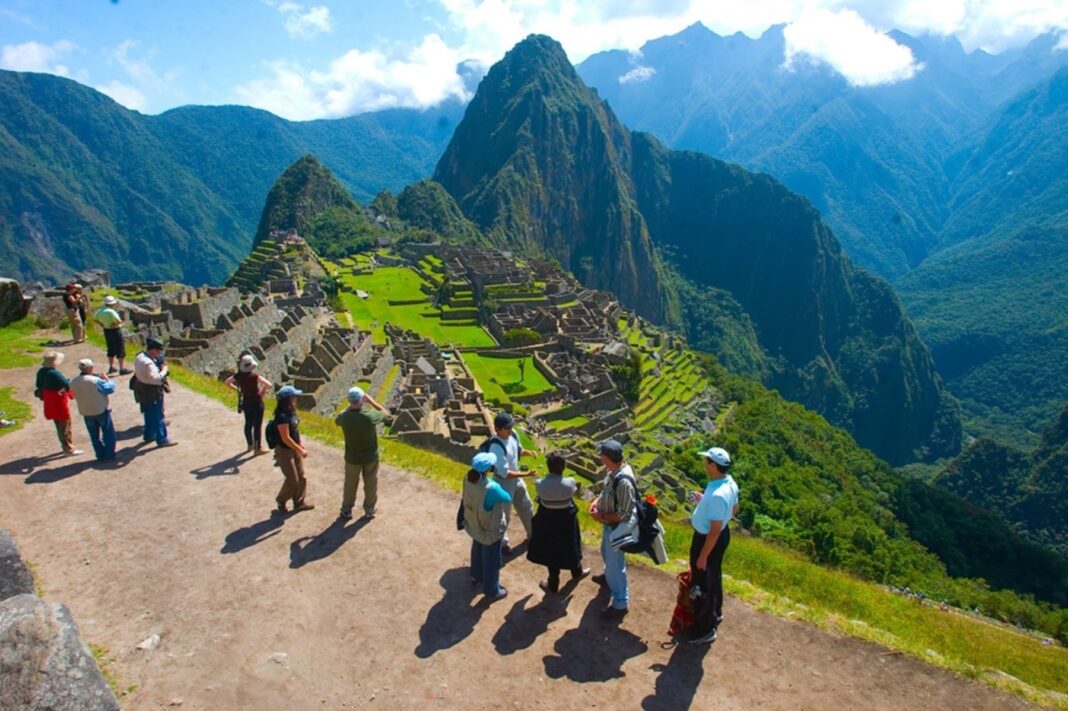 Machu Picchu en “lista negra” del turismo: portal internacional lo tilda de insostenible y Gobierno lo desmiente. Foto: Difusión.