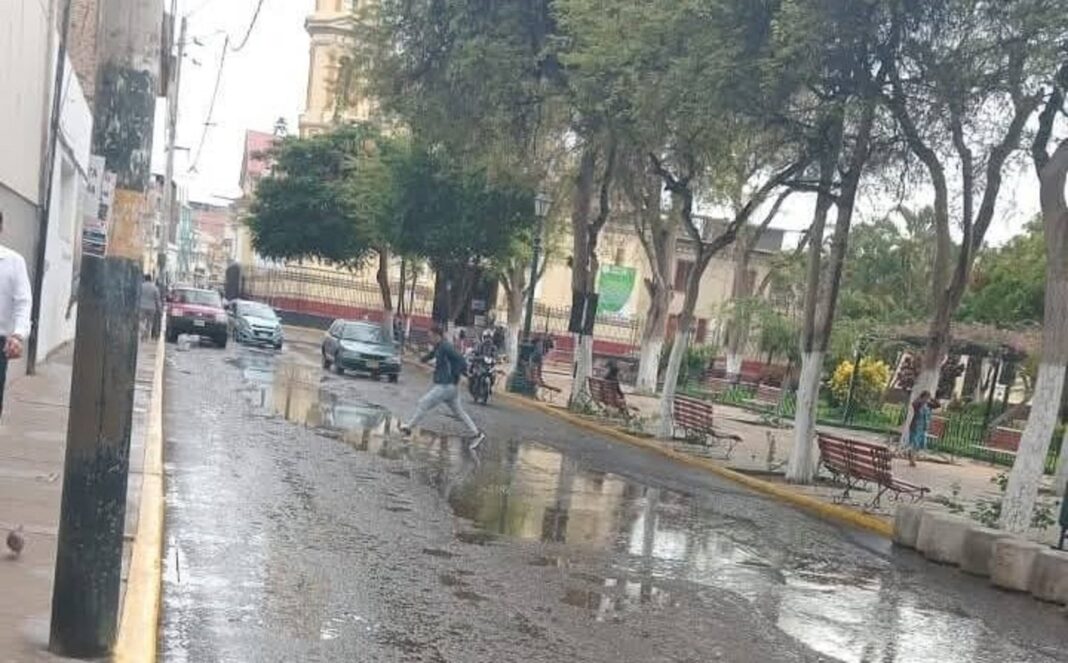 Empresa con historial de sanciones y denuncias gana millonaria obra de drenaje en el centro de Piura. Fotos: Difusión.