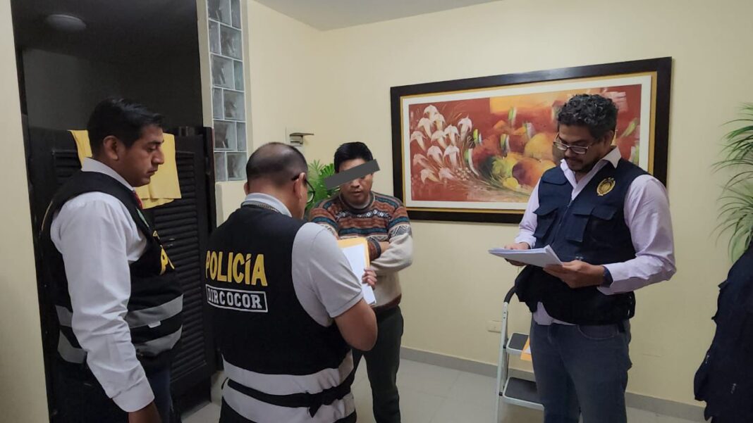 Ordenan 18 meses de prisión preventiva contra diez presuntos integrantes de “Los Sanitarios de la Corrupción”. Foto: Difusión.
