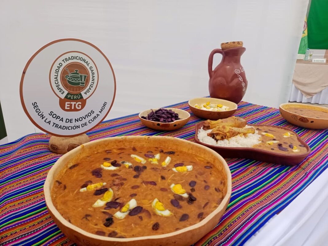 Cura Mori saborea la gloria: la “Sopa de Novios” es reconocida como Especialidad Tradicional Garantizada del Perú. Foto: Reporteros 365/ Guisella Lachira. Cura Mori saborea la gloria: la “Sopa de Novios” es reconocida como Especialidad Tradicional Garantizada del Perú. Foto: Reporteros 365/ Guisella Lachira.