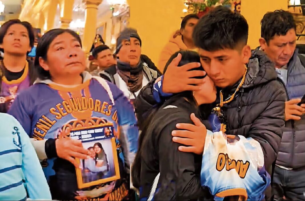 Familiares de Xiomara Huertas llegó hasta el Señor Cautivo de Ayabaca en busca de justicia. Foto: Captura de video.