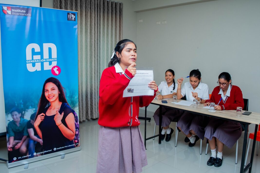 Colegio Sagrado Corazón de Jesús gana la final regional de Generación Debate Piura 2025. Foto: Difusión.