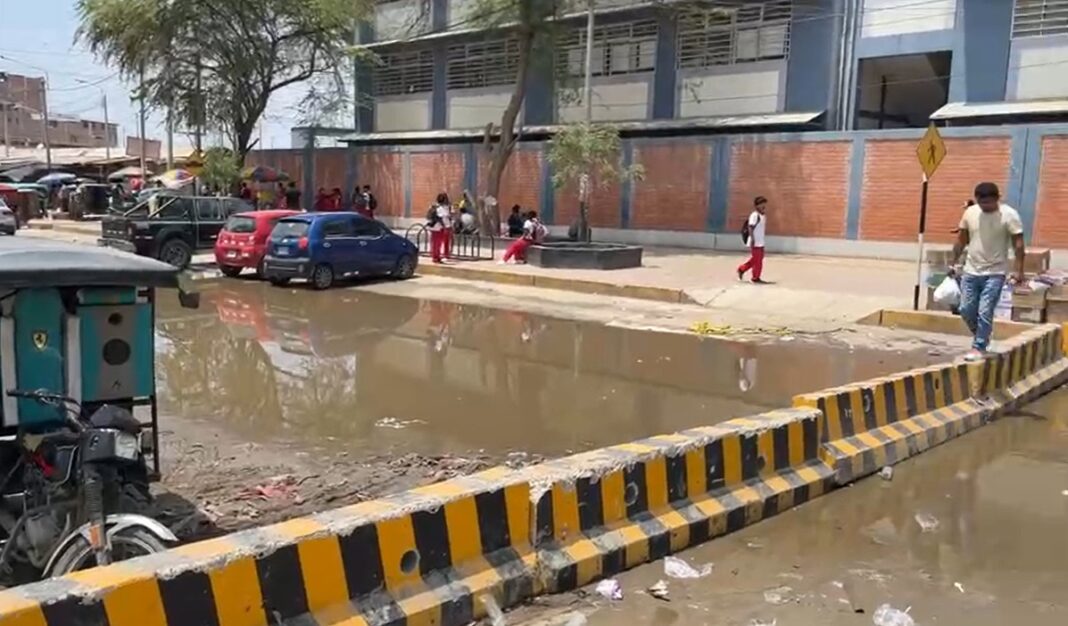 Piura: obra de más de S/5 millones deja cuenca ciega y causa insalubridad en Complejo de Mercados.