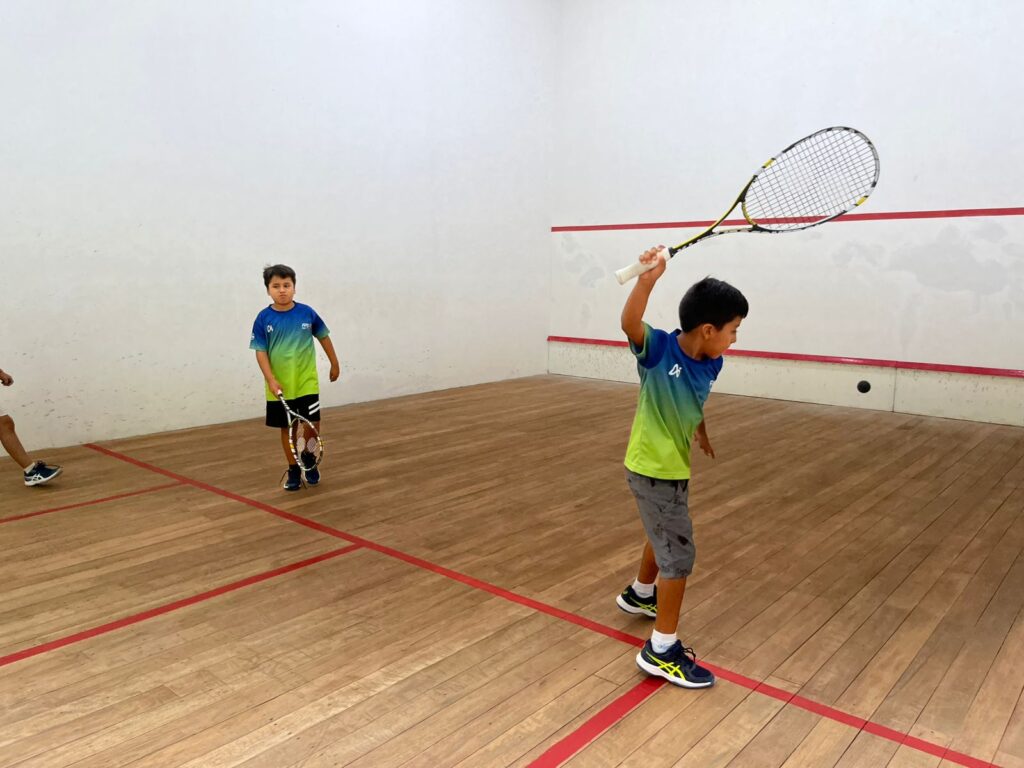 Wayra es un proyecto que siembra sueños en Piura y convierte el squash en un puente hacia un futuro mejor para niños de escasos recursos. 

