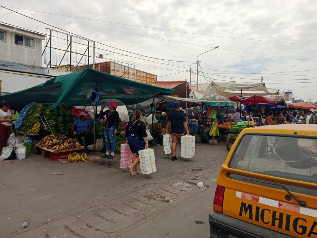 Informalidad laboral en Piura alcanza el 77% en 2025 y afecta a más de 860 mil trabajadores. Foto: Reporteros 365.