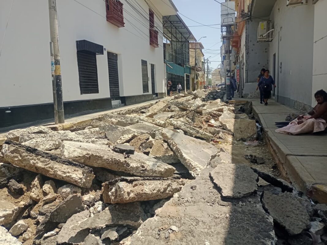 Obra de drenaje pluvial en Piura acumula grave retraso y genera preocupación ante posible Niño global. Foto: Reporteros 365.